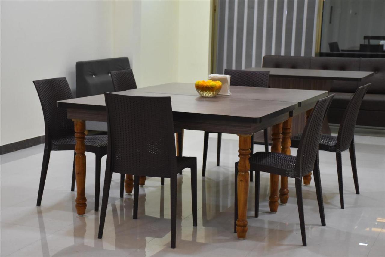 Hotel Shri Sharanam Maheshwar Exteriér fotografie